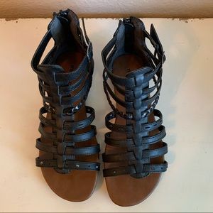 Maurice’s Gladiator sandals Black Size 6.